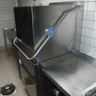 Lave vaisselle à capot