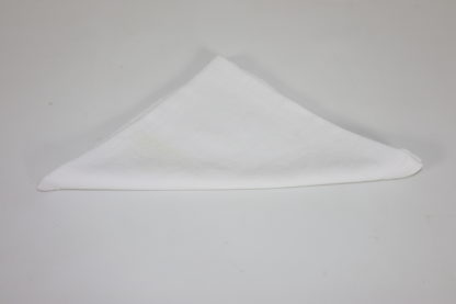 Serviette de table blanche carrée